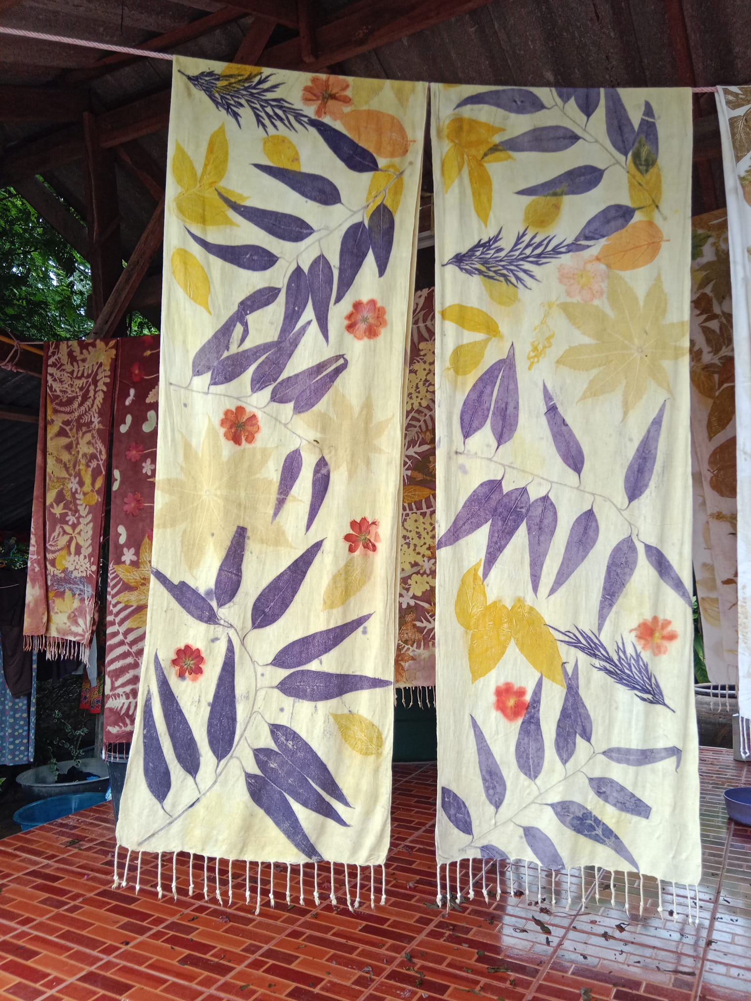 ผ้าพื้นสีธรรมชาติ